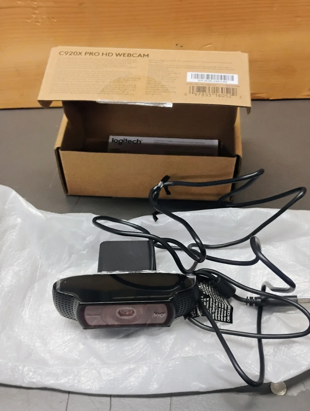 Logitech C920X Pro HD Webcam Boxed Packaging - Brown